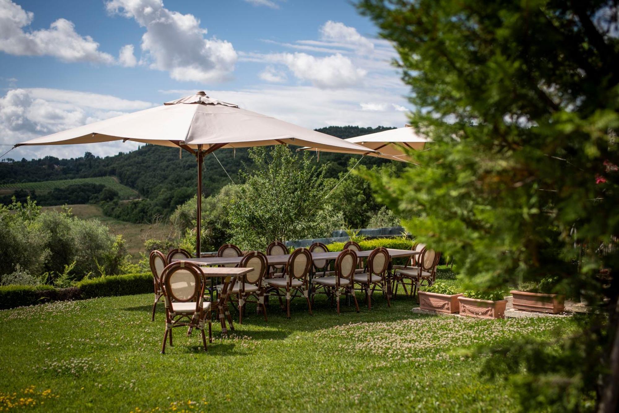 Poggio Paradiso Resort & Spa Montefollonico Exterior foto