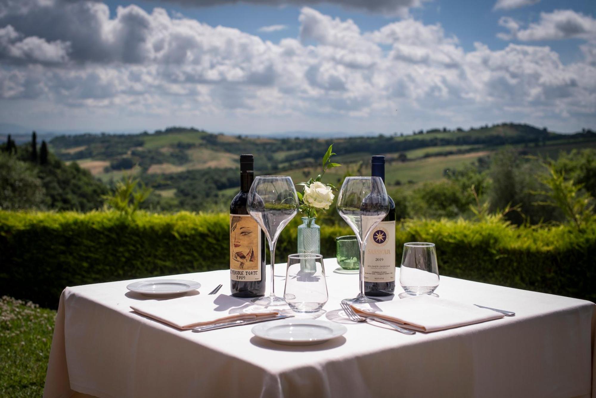 Poggio Paradiso Resort & Spa Montefollonico Exterior foto